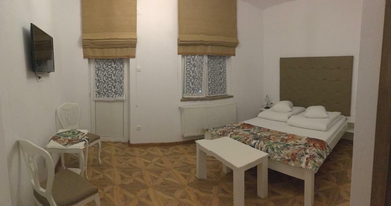 Bed and Breakfast Casa Karola Haz Бэиле-Тушнад Экстерьер фото